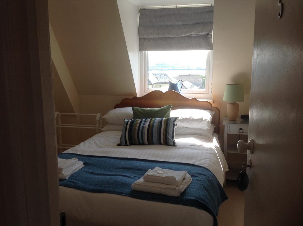 Cambridge House Bed & Breakfast Torpoint Oda fotoğraf